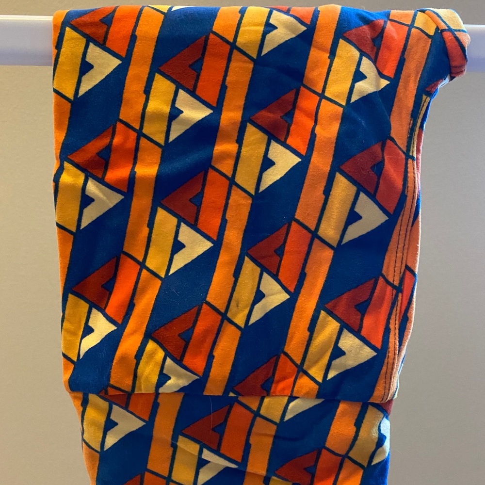 LuLaRoe OS leggings size 2-12